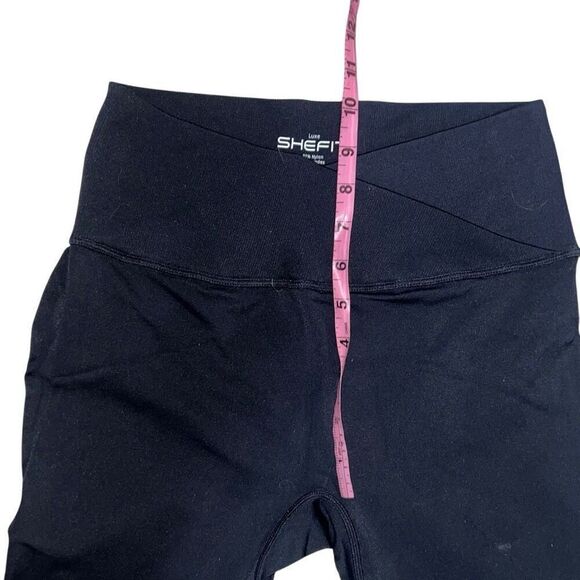 SHEFIT Black Luxe Seamless Athletic Workout Legging Criss Cross Waist Sz Medium - Picture 7 of 9